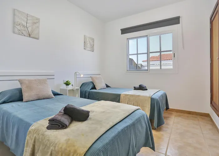 Holiday home Philippa *